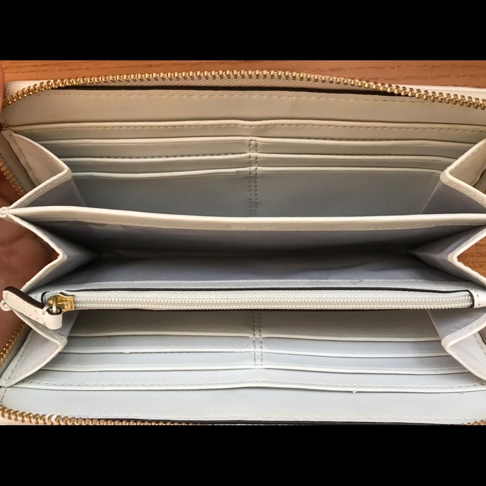 Coach Wallet - Picture 3 of 3